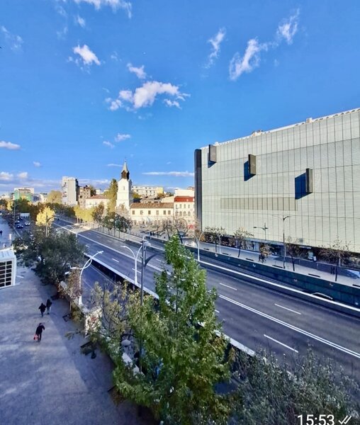 Unirii, Universitate, vizavi Magazinul Cocor, comision 0%, negociabil