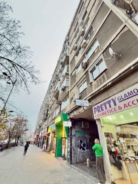 Unirii, Universitate, vizavi Magazinul Cocor, comision 0%, negociabil